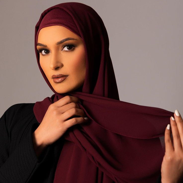 Maroon Georgette Hijab – Soft, Lightweight & Everyday Wear