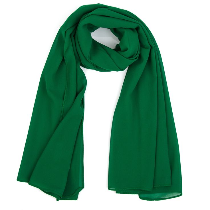 Green Georgette Hijab – Soft, Lightweight & Everyday Wear